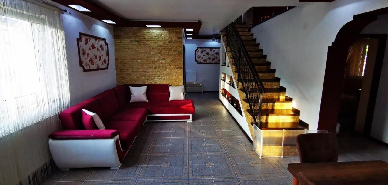 Casa De Vacanta Dalia Si Crina Babadag Buitenkant foto